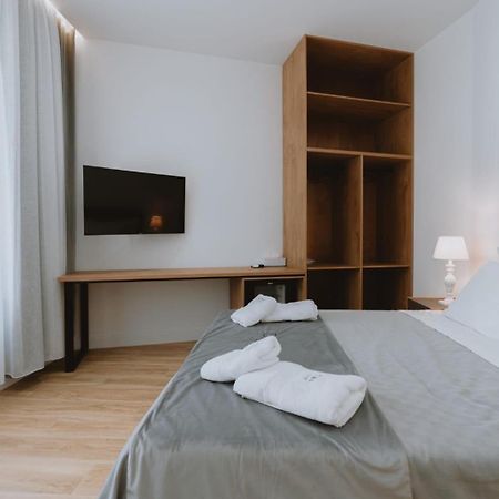 Dyrmo Hotel بيرات المظهر الخارجي الصورة